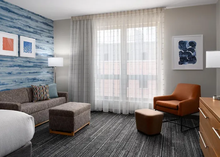 Hotel Towneplace By Marriott Champaign