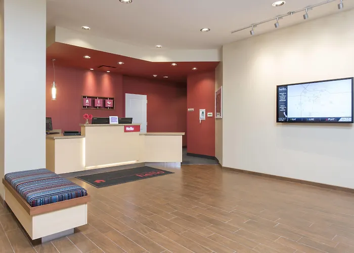 Towneplace By Marriott Hotel Champaign