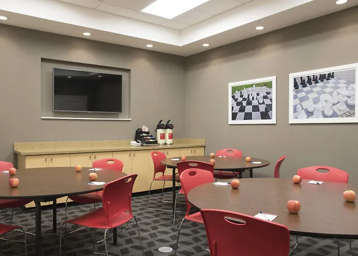 Hotel Towneplace By Marriott Champaign