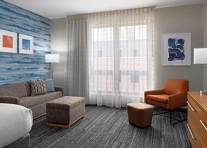 Hotel Towneplace By Marriott Champaign